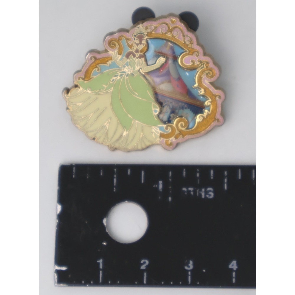 Disney Tiana Pin Unisex OS Green Excellent Princess and the Frog 2011 Enamel